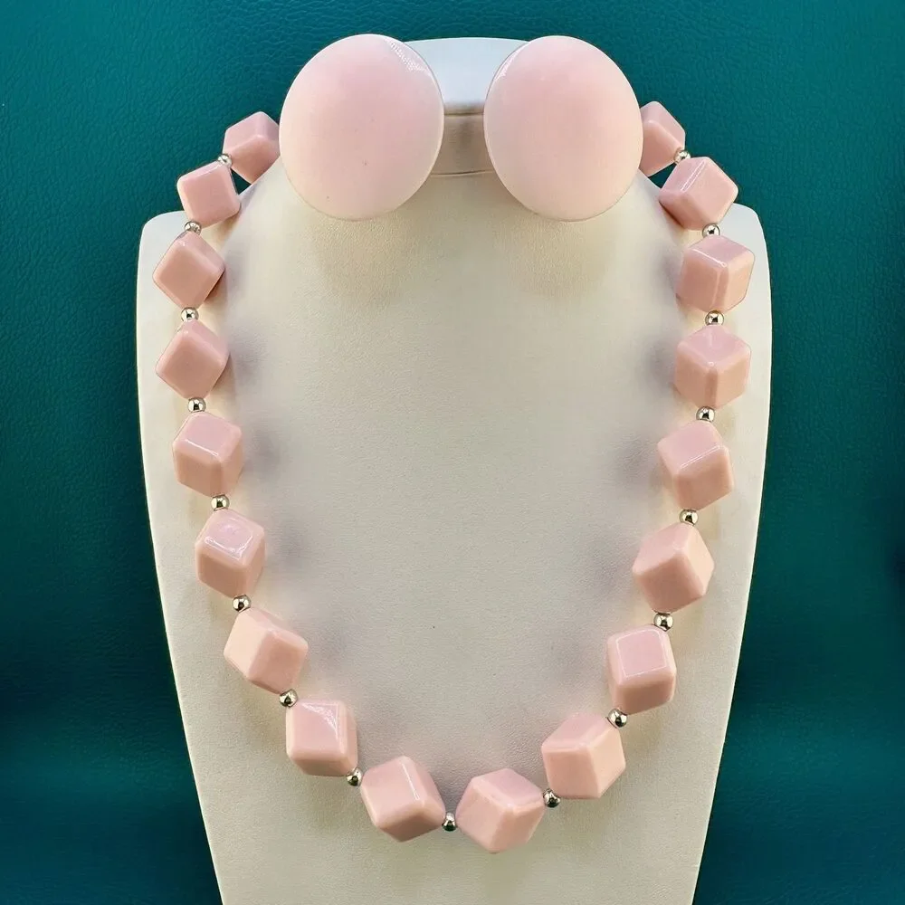 Vintage Necklace Clip Earrings Set Light Pink Acrylic Cube Bead Silver Tone 17.5